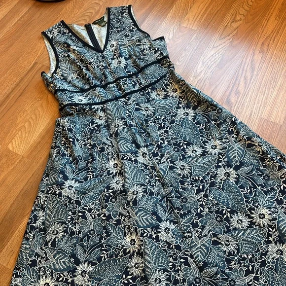 knee length dresses for ladies Eddie Bauer Women's Camp Collar SS Midi Dress